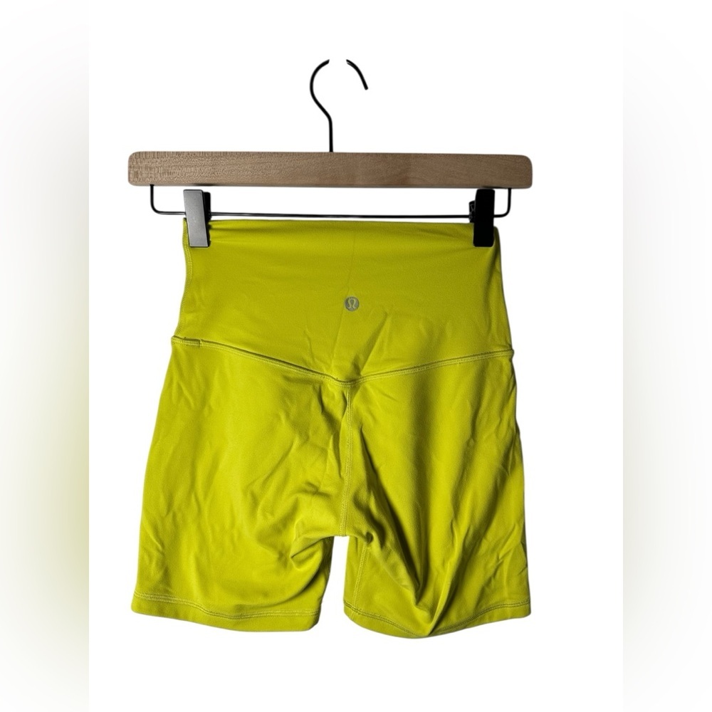 Lululemon Align High Rise Short 6” Yellow Serpentine Size 4 - Picture 6 of 8